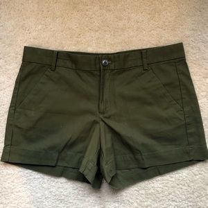 NWOT Olive Green Gap Shorts